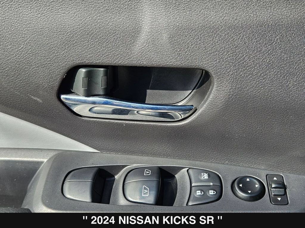 2024 Nissan Kicks SR