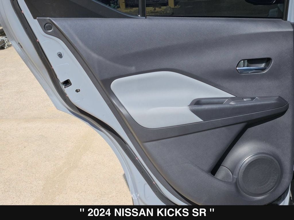 2024 Nissan Kicks SR