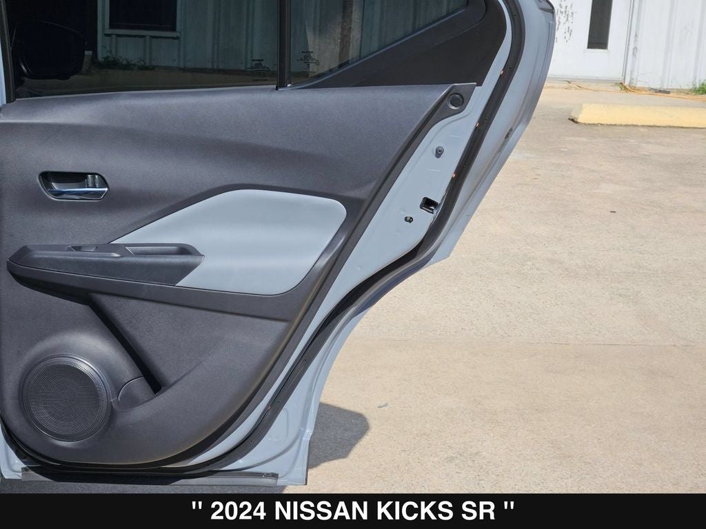 2024 Nissan Kicks SR