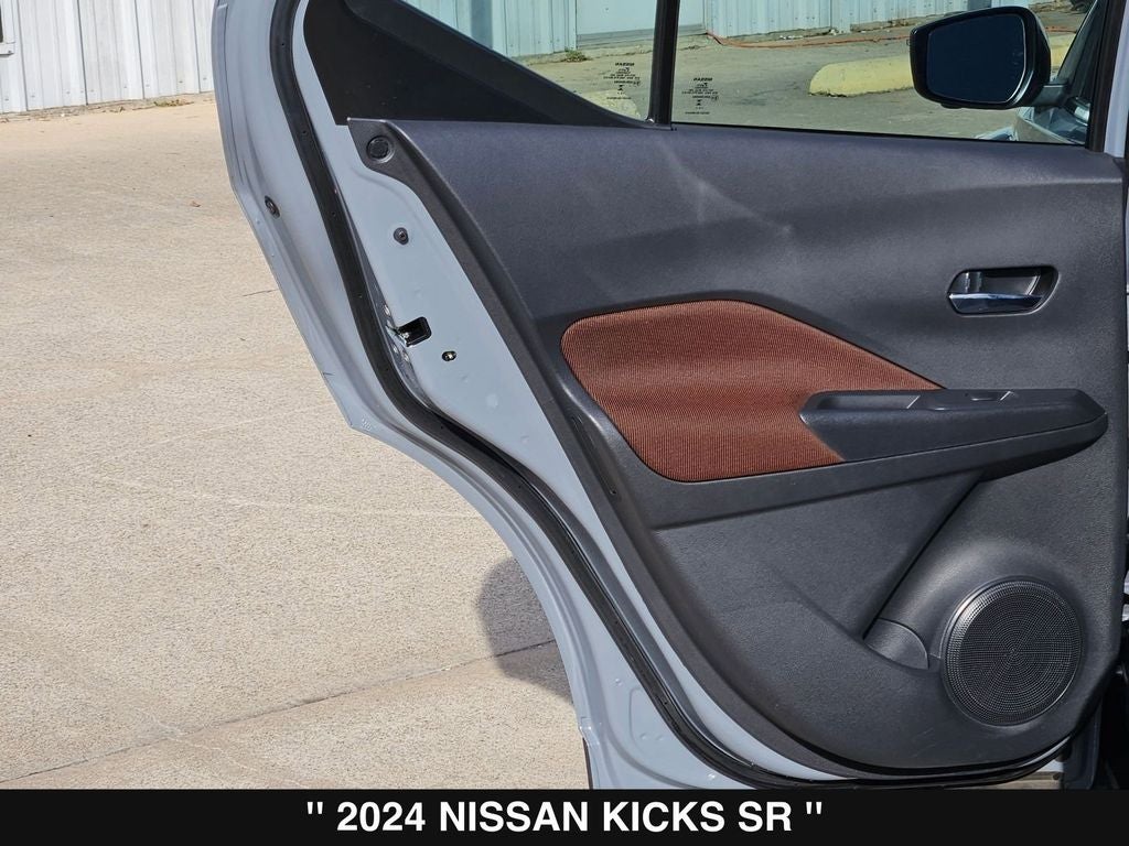 2024 Nissan Kicks SR