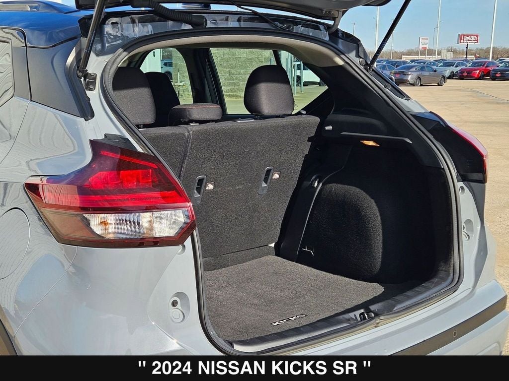 2024 Nissan Kicks SR