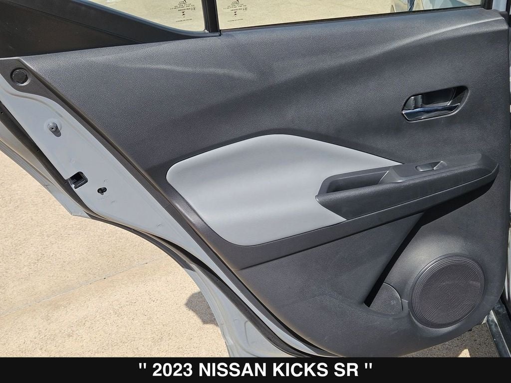 2023 Nissan Kicks SR