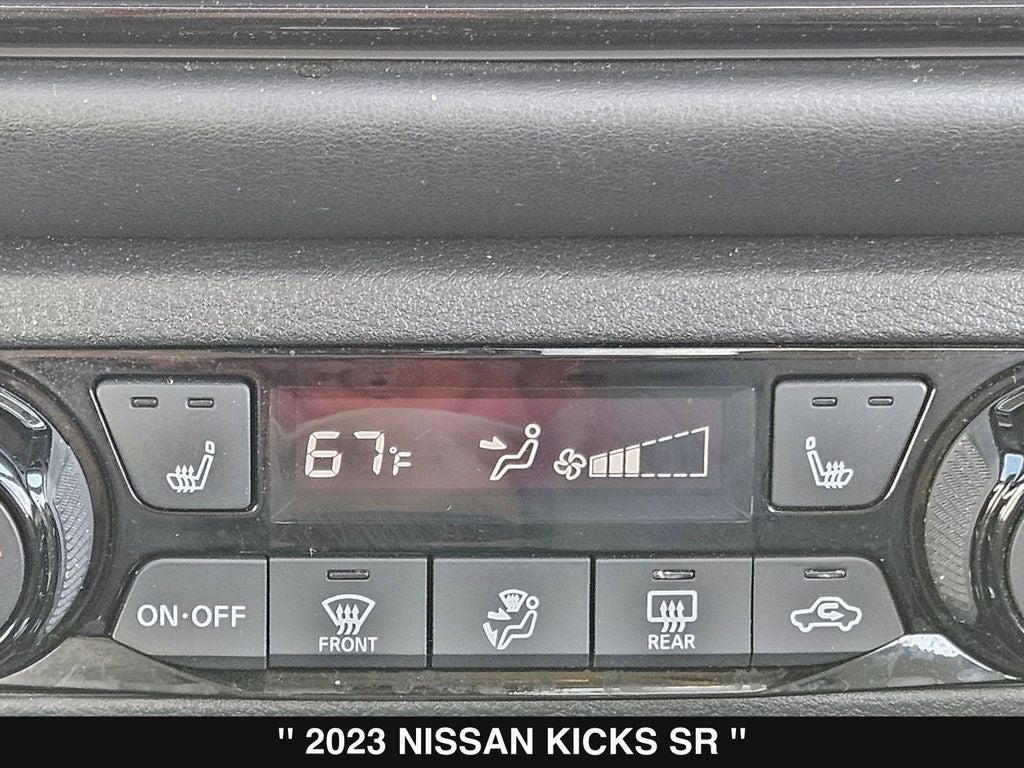 2023 Nissan Kicks SR