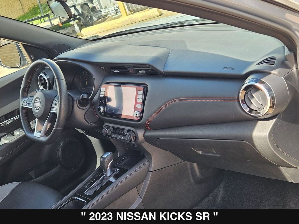 2023 Nissan Kicks SR