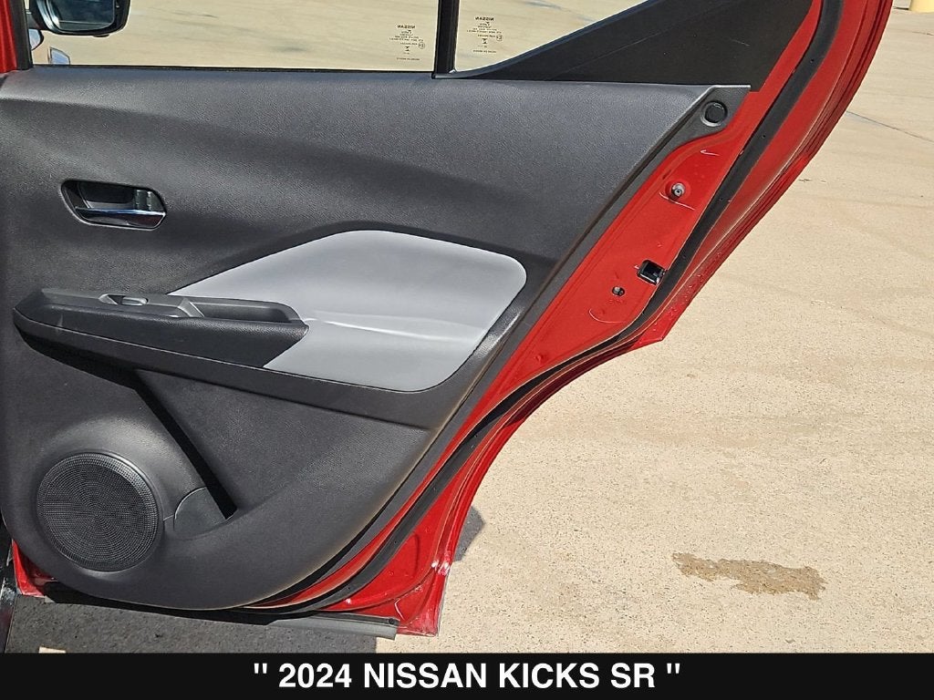 2024 Nissan Kicks SR