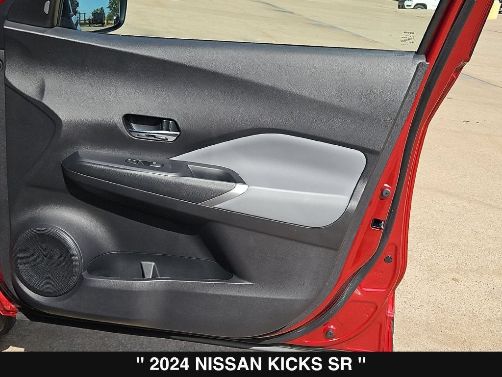 2024 Nissan Kicks SR