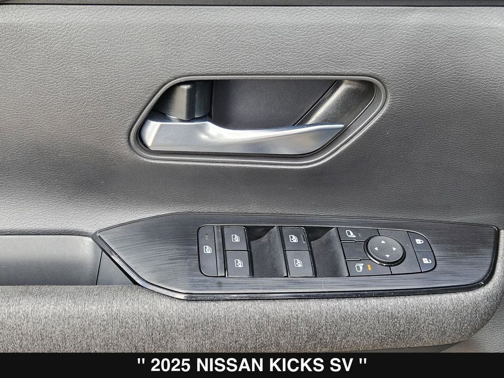 2025 Nissan Kicks SV