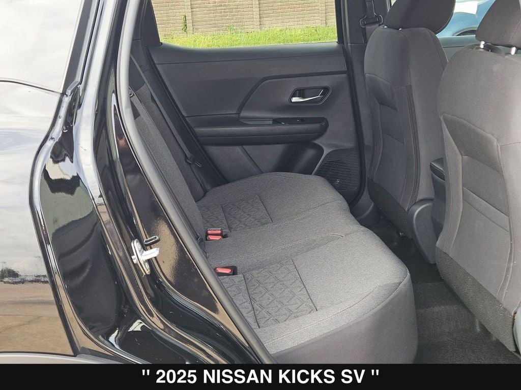2025 Nissan Kicks SV