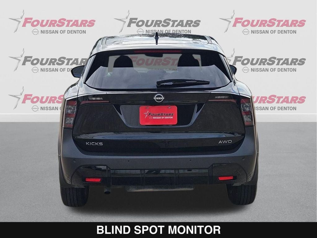 2025 Nissan Kicks SV