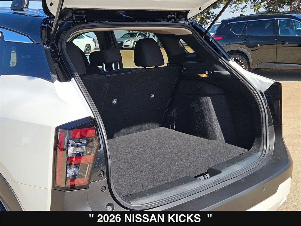 2026 Nissan Kicks SV