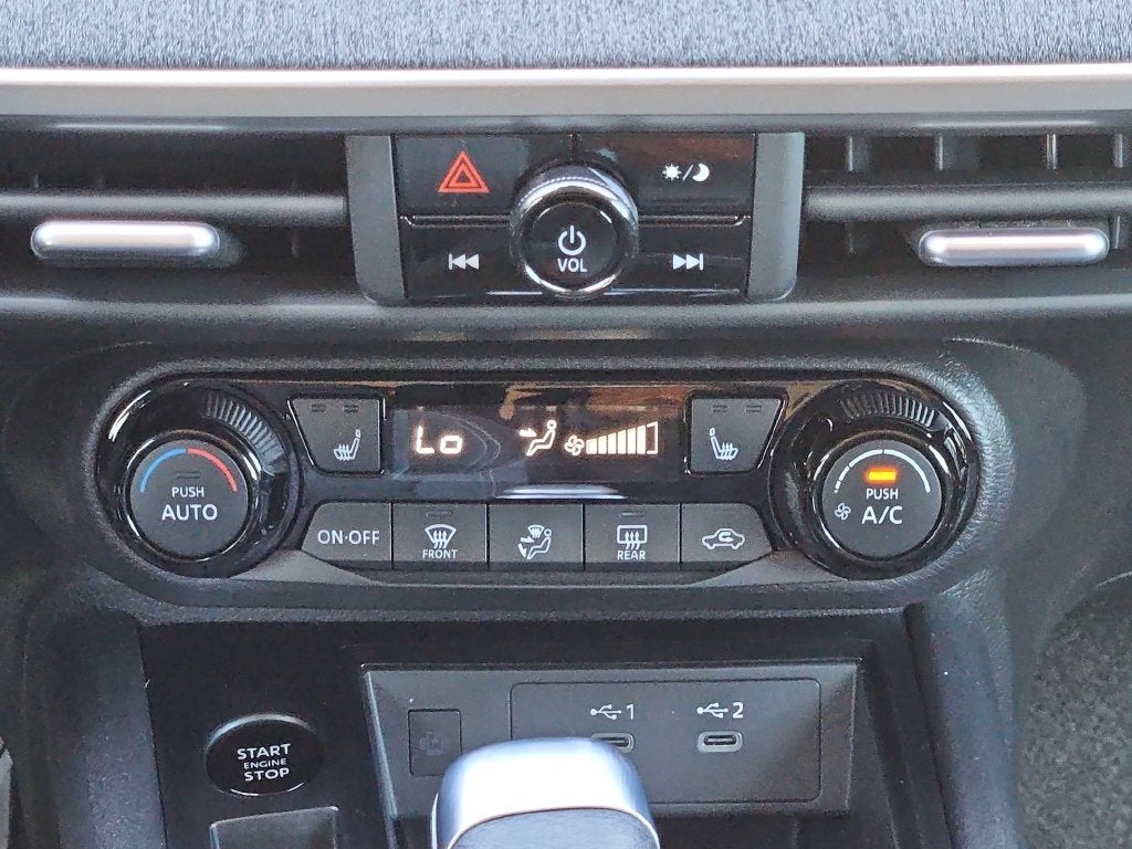 2027 Nissan Kicks SV