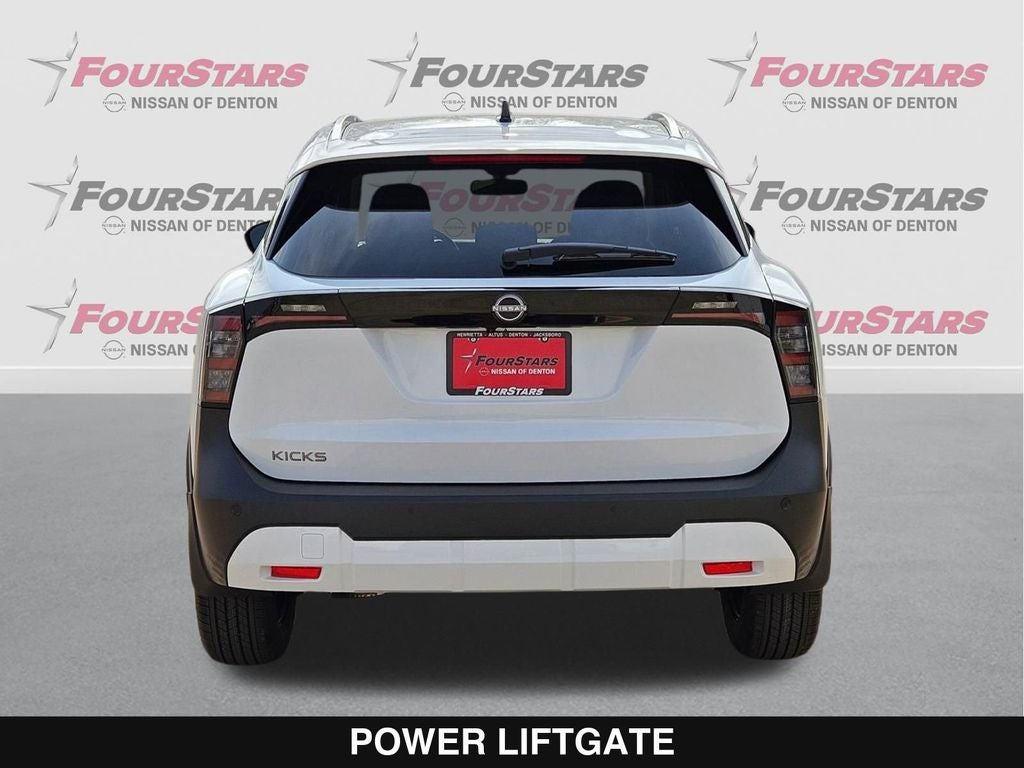 2026 Nissan Kicks SV