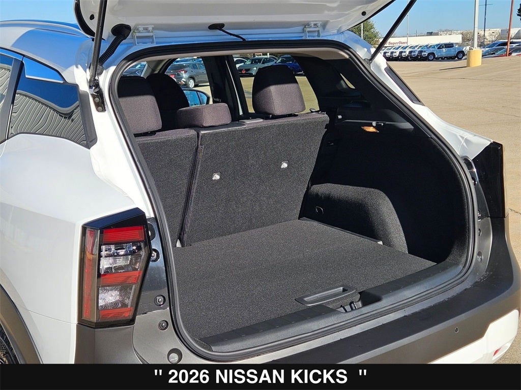2026 Nissan Kicks SV