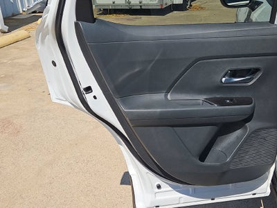 2027 Nissan Kicks SV