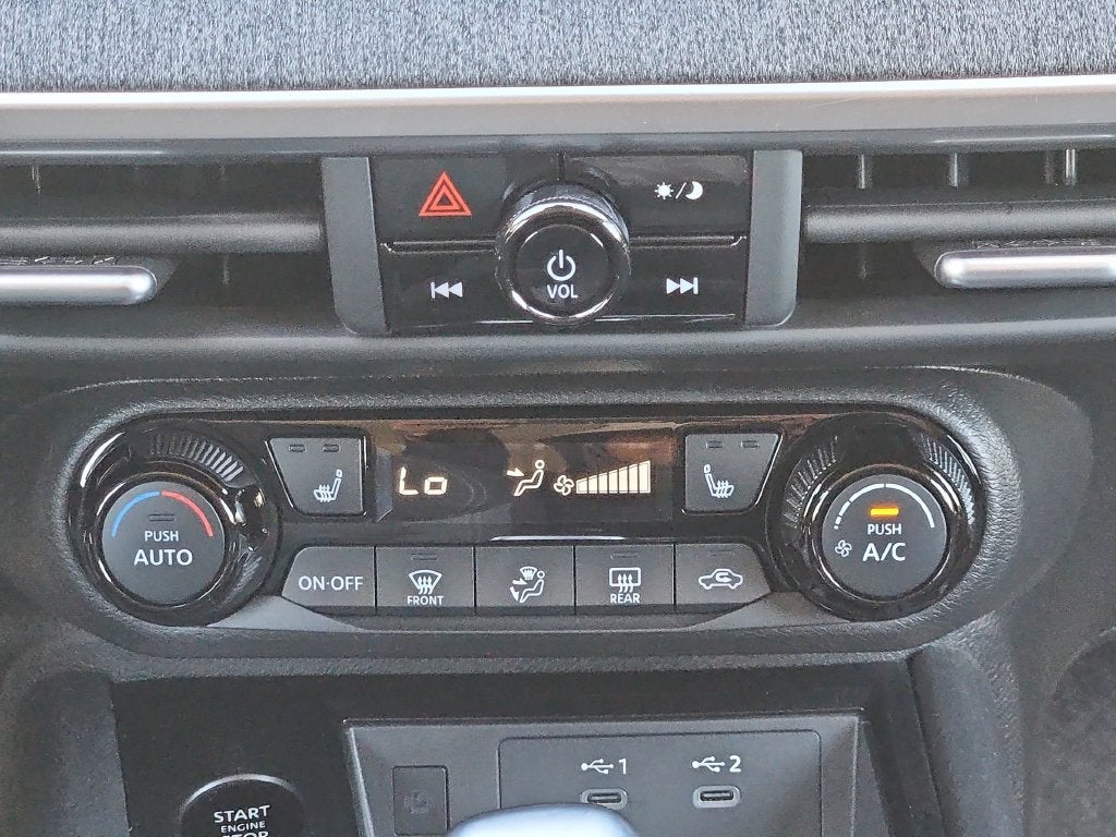 2027 Nissan Kicks SV