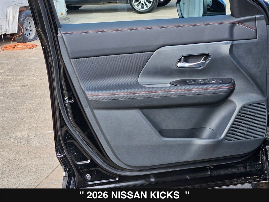 2026 Nissan Kicks SR