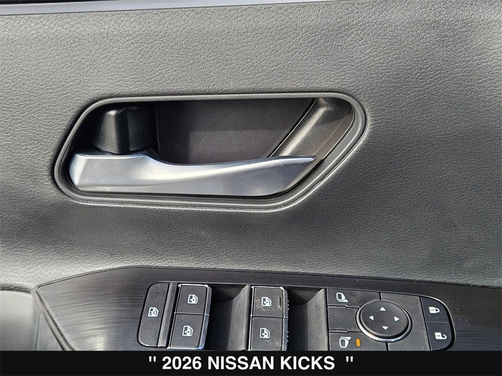 2026 Nissan Kicks SR