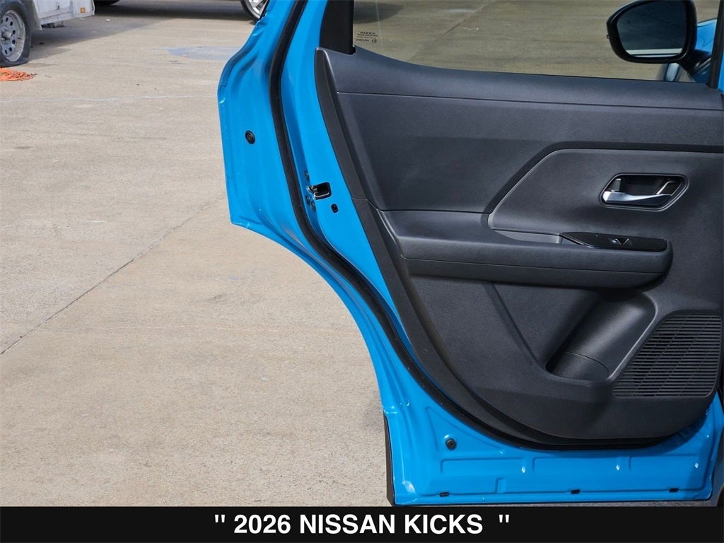 2026 Nissan Kicks SR
