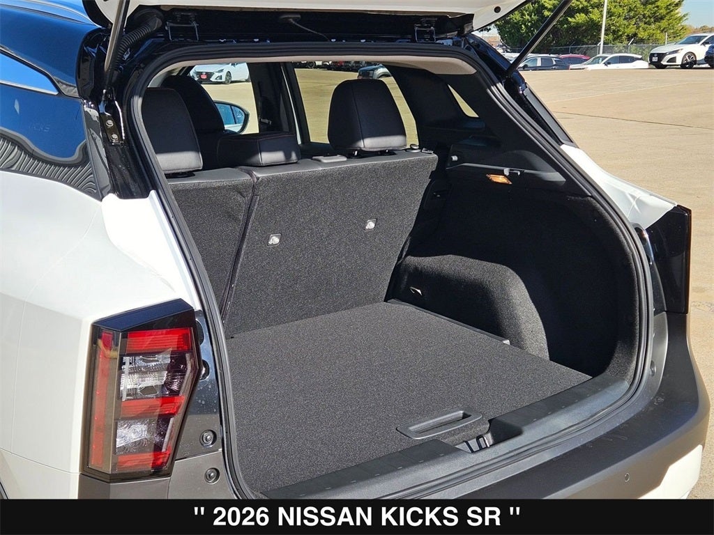 2026 Nissan Kicks SR