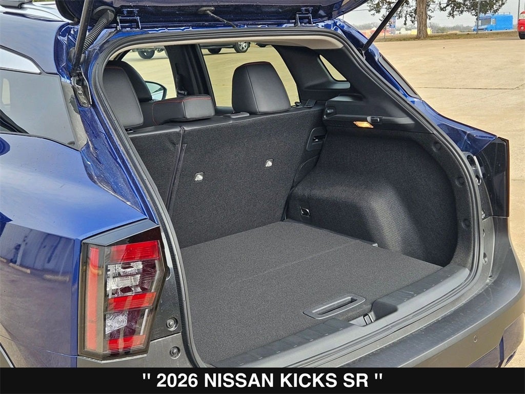 2026 Nissan Kicks SR