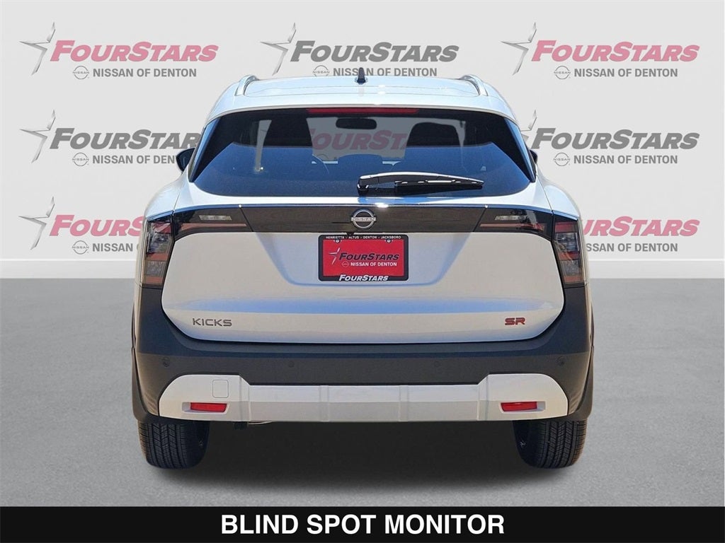 2026 Nissan Kicks SR