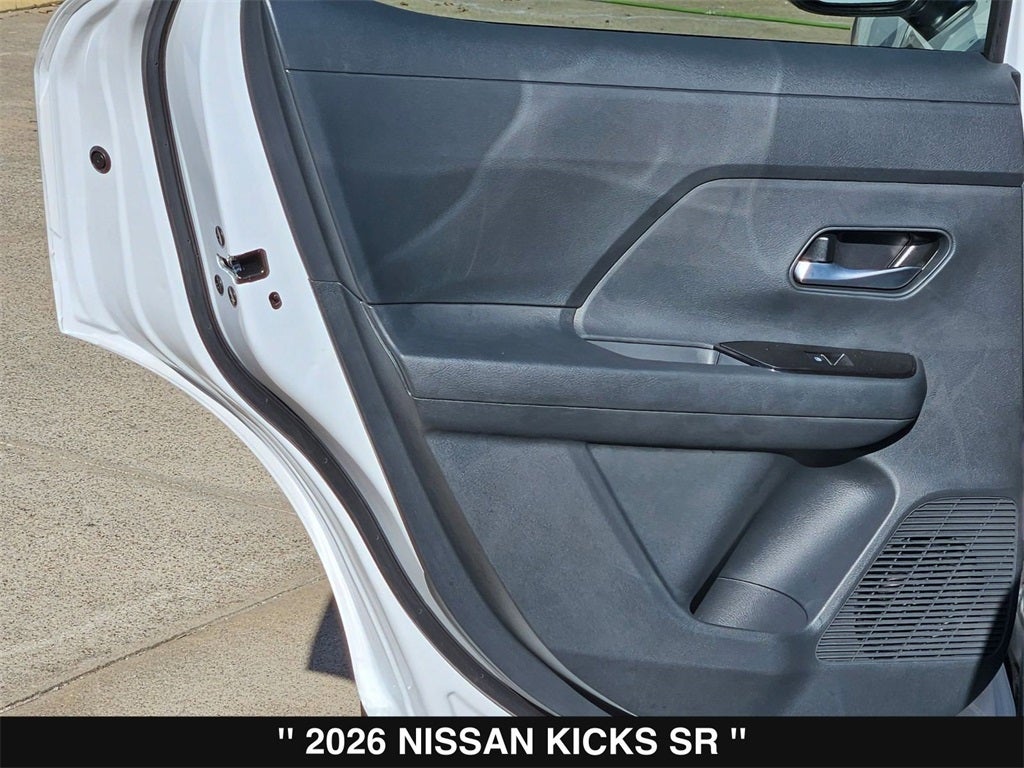 2026 Nissan Kicks SR