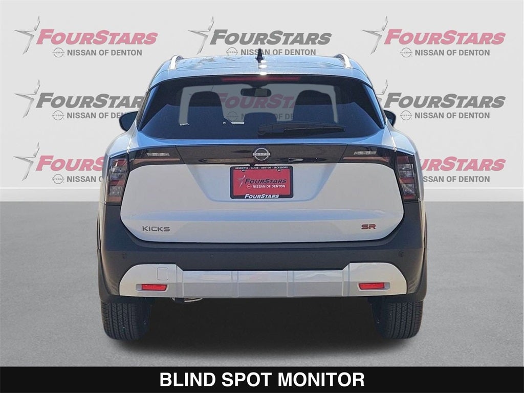 2026 Nissan Kicks SR