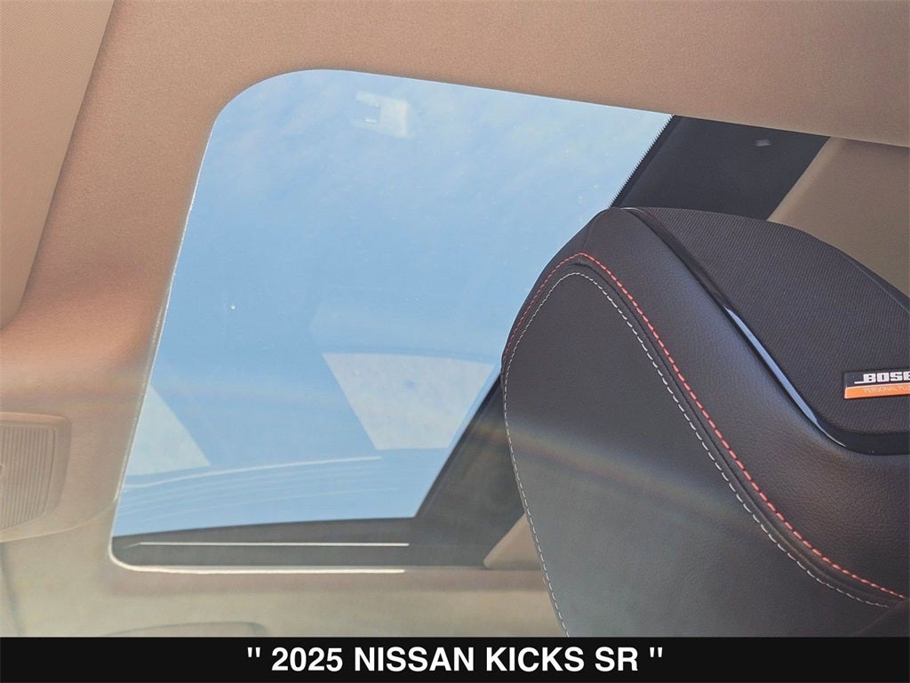 2025 Nissan Kicks SR