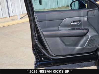 2025 Nissan Kicks SR