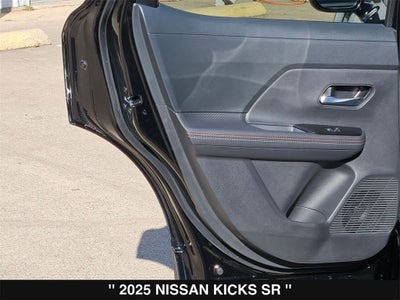 2025 Nissan Kicks SR