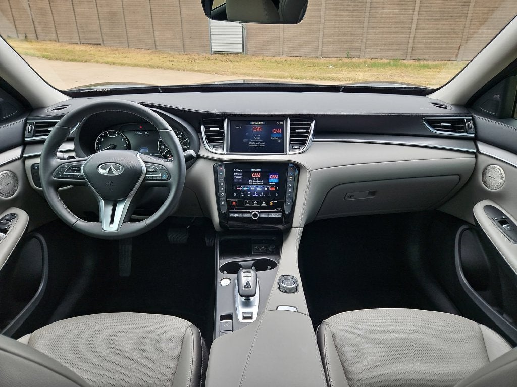 2023 INFINITI QX50 LUXE