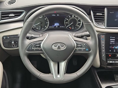 2023 INFINITI QX50 LUXE