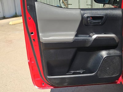 2022 Toyota Tacoma SR5 V6