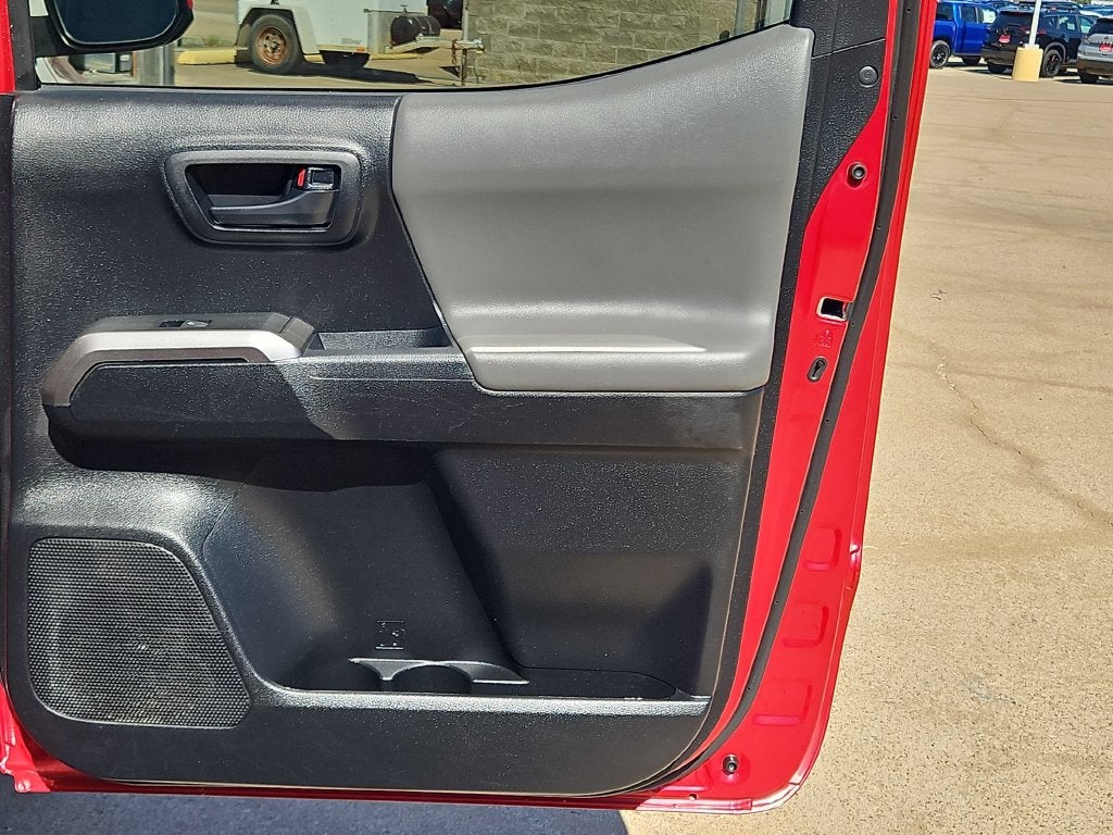 2022 Toyota Tacoma SR5 V6