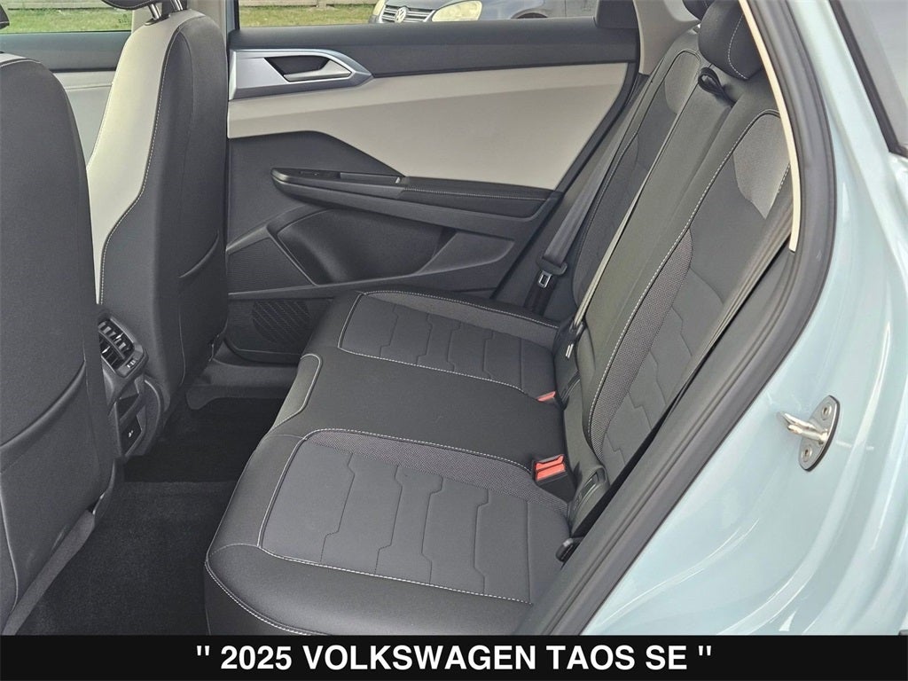 2025 Volkswagen Taos 1.5T SE