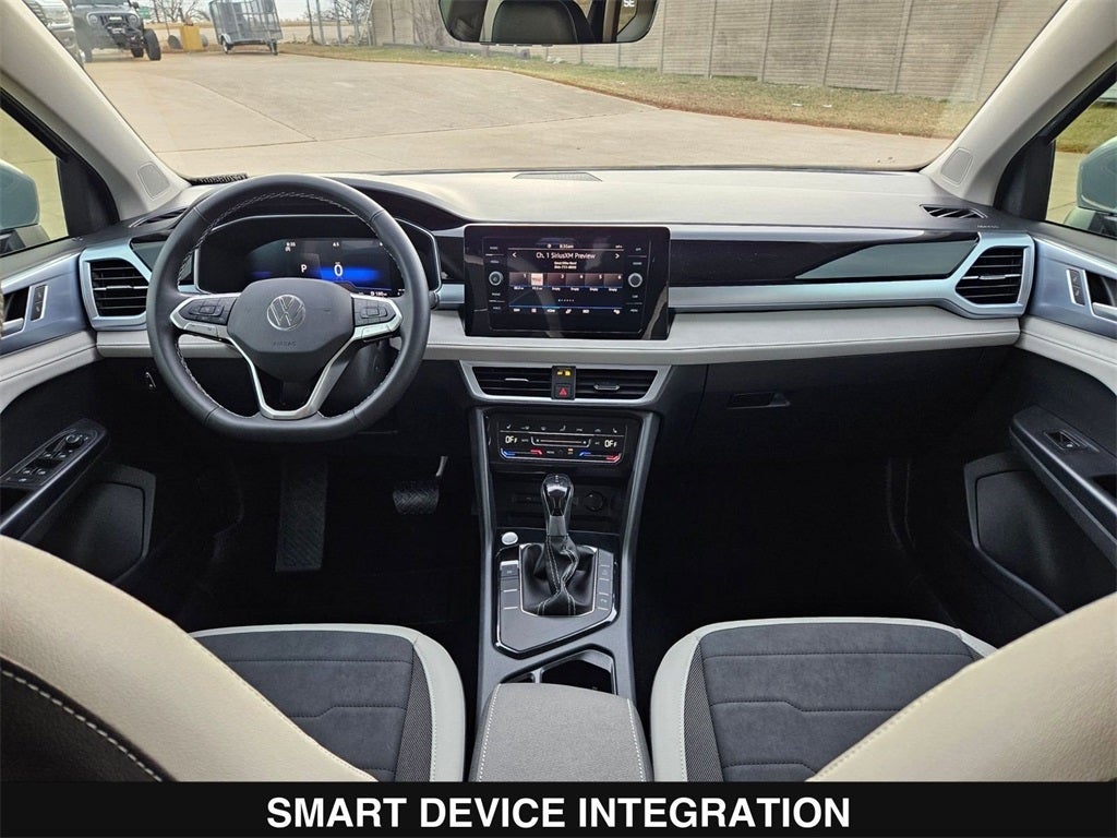 2025 Volkswagen Taos 1.5T SE