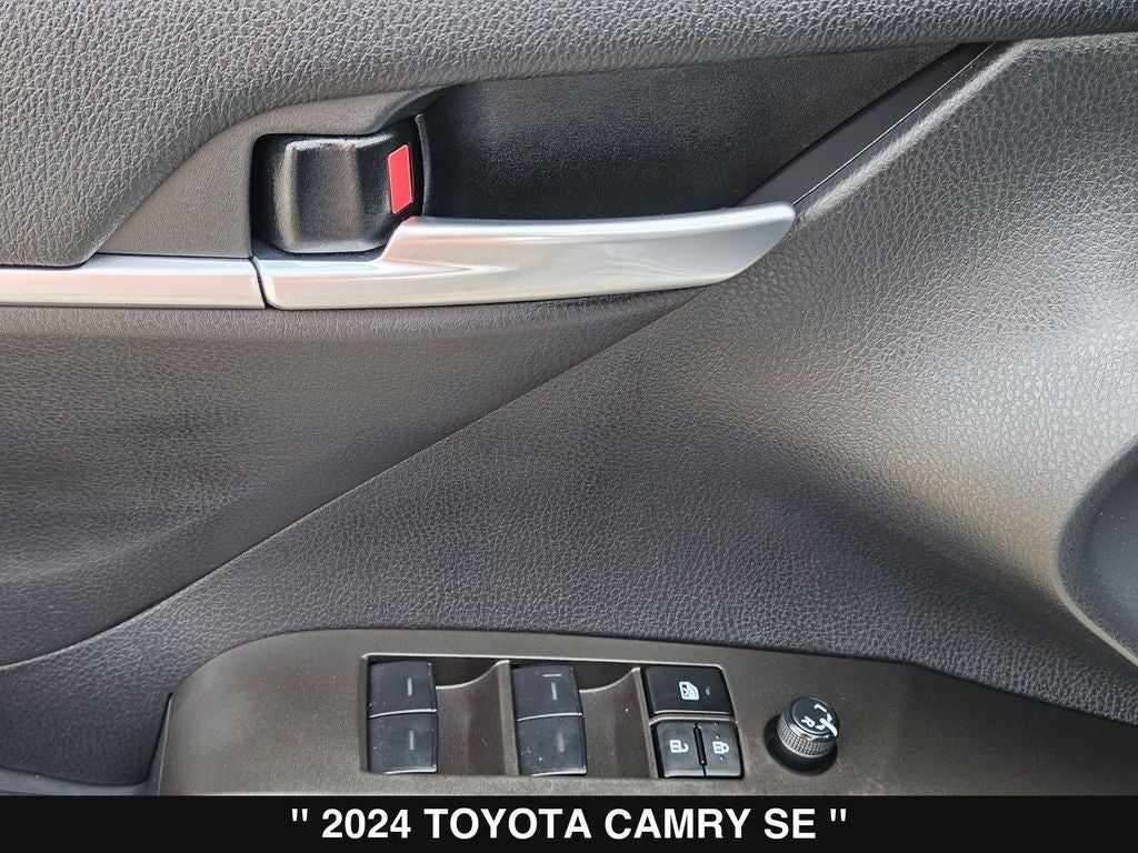 2024 Toyota Camry Hybrid SE