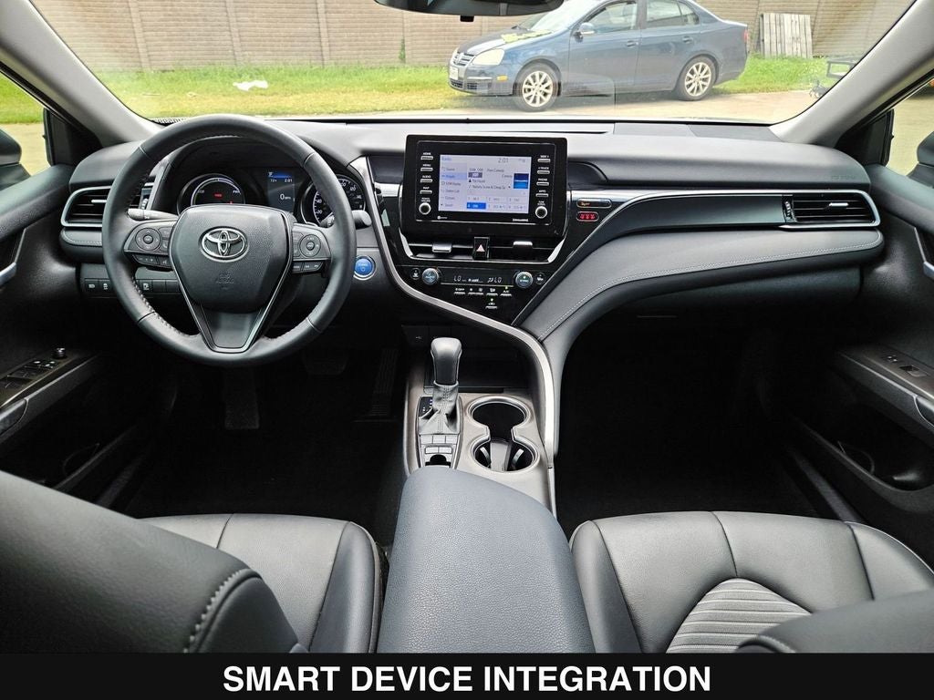 2024 Toyota Camry Hybrid SE