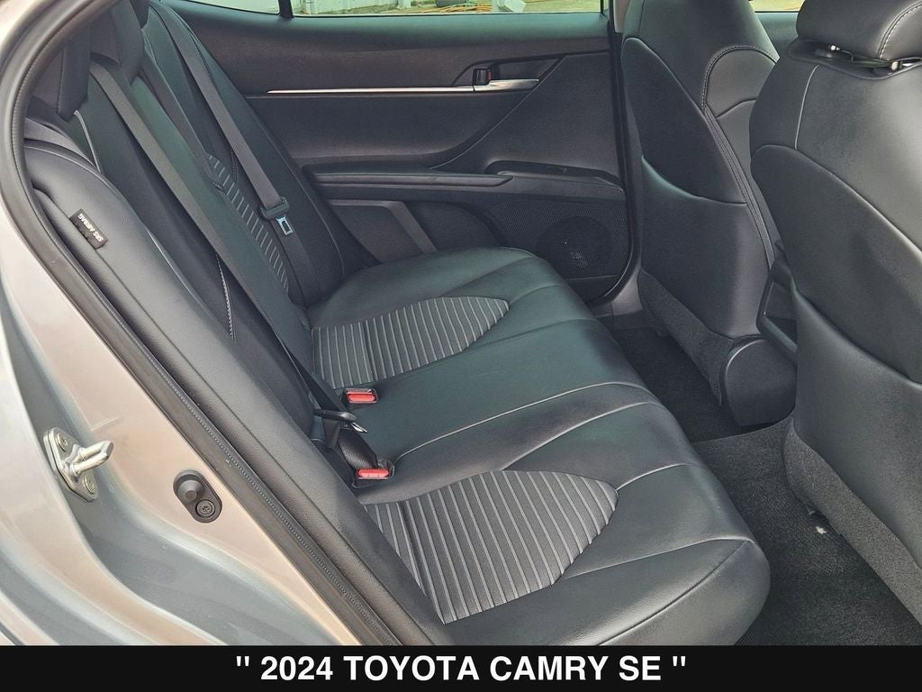 2024 Toyota Camry Hybrid SE