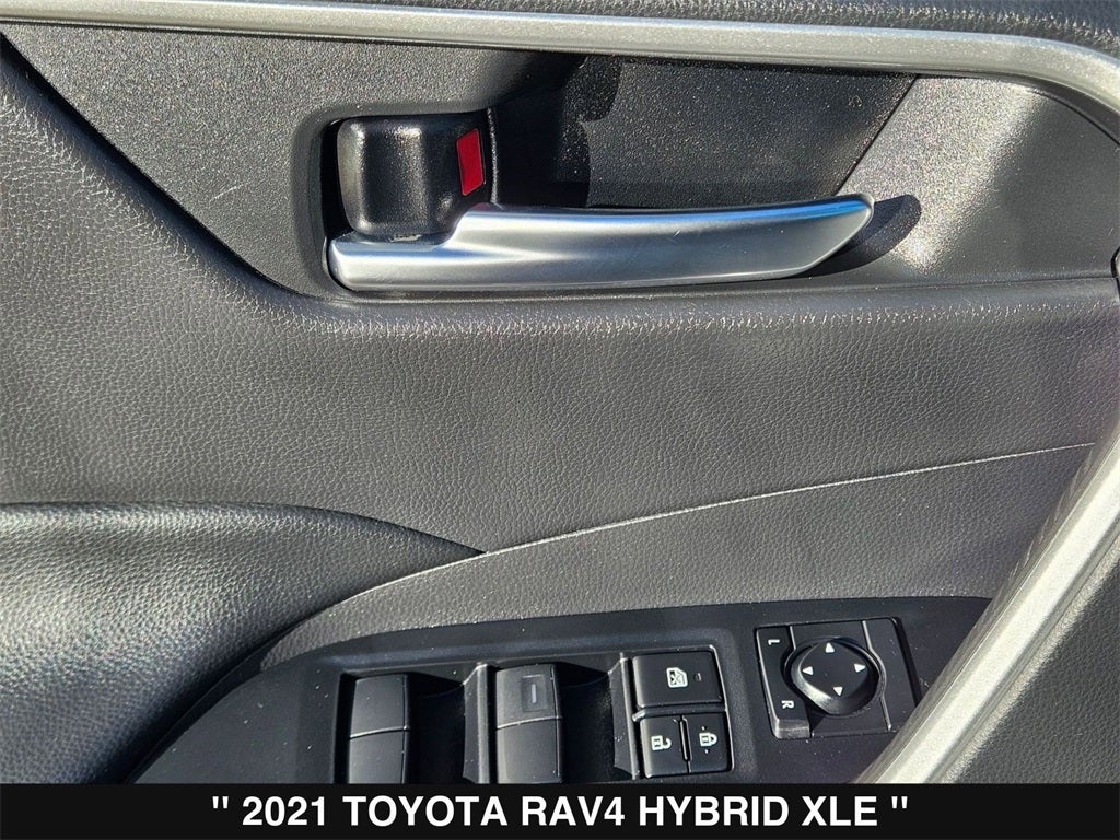2021 Toyota RAV4 Hybrid XLE