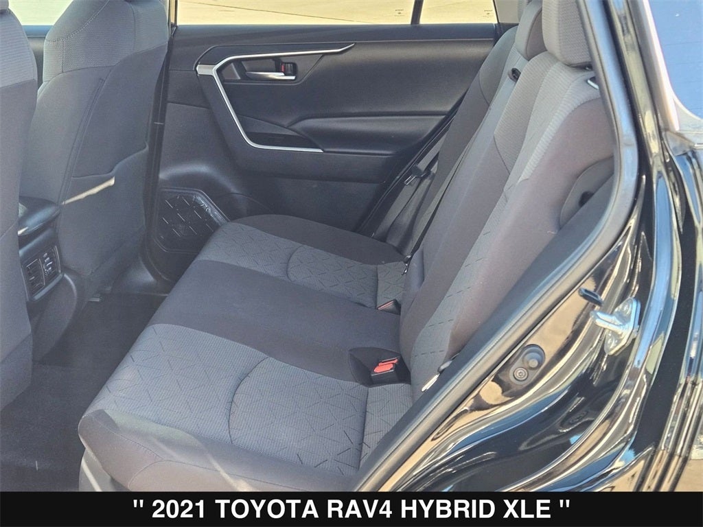 2021 Toyota RAV4 Hybrid XLE