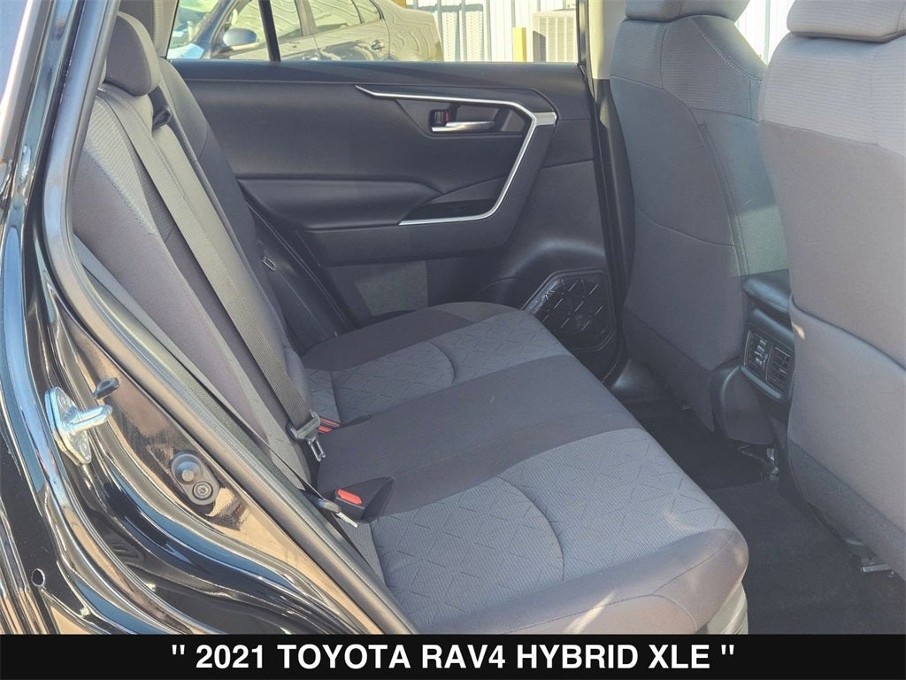 2021 Toyota RAV4 Hybrid XLE