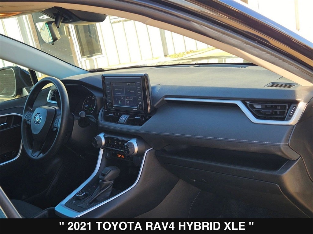 2021 Toyota RAV4 Hybrid XLE