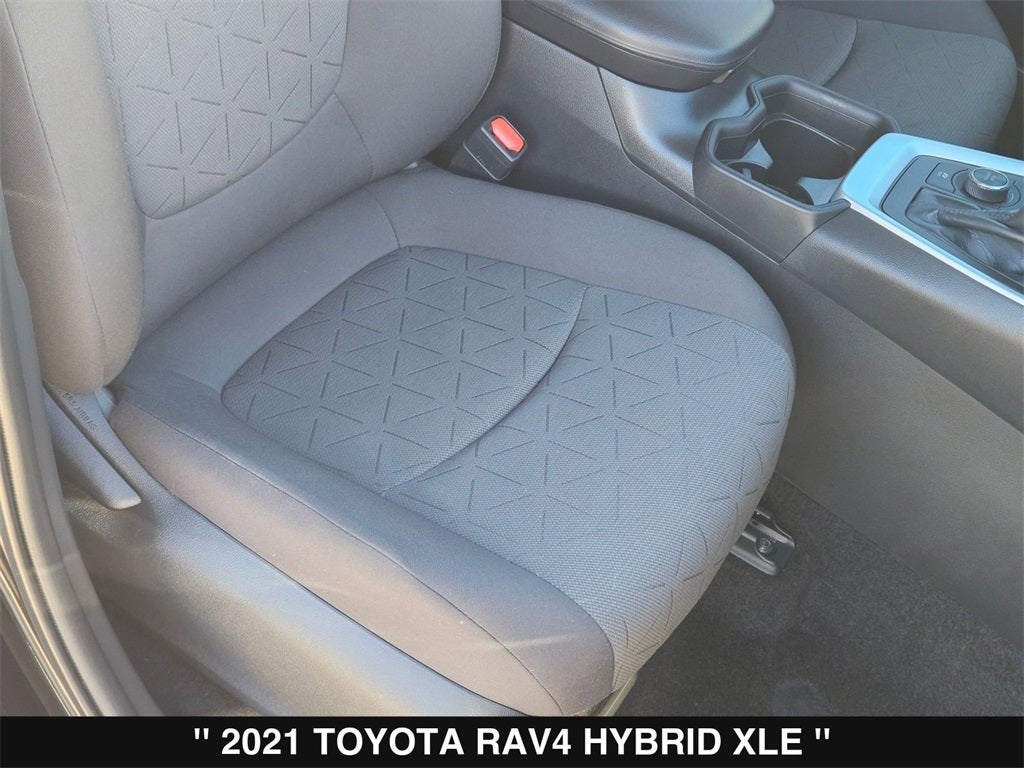 2021 Toyota RAV4 Hybrid XLE