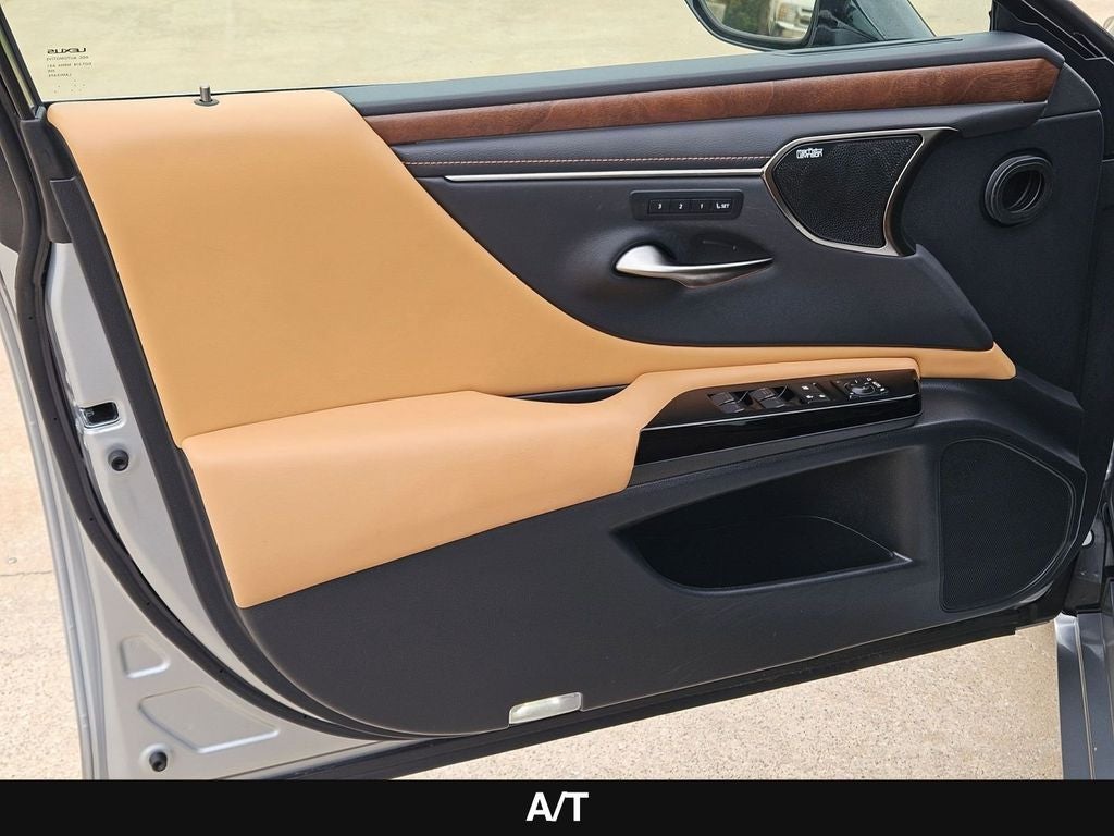 2023 Lexus ES 350 Ultra Luxury