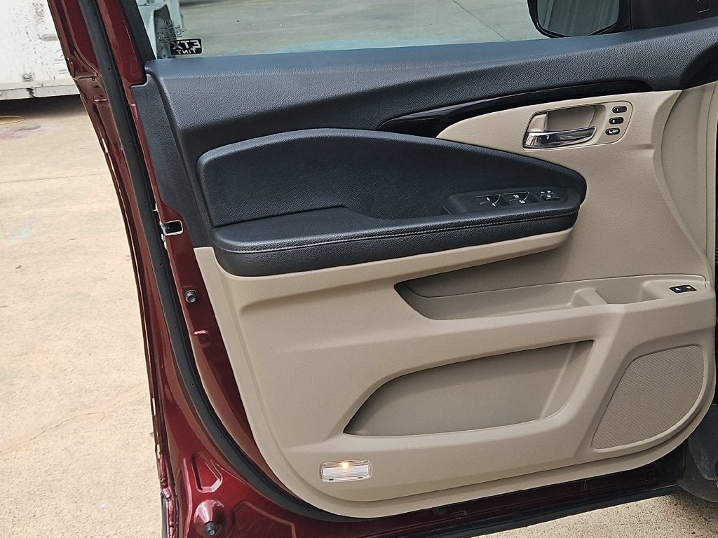 2022 Honda Pilot Touring 8 Passenger