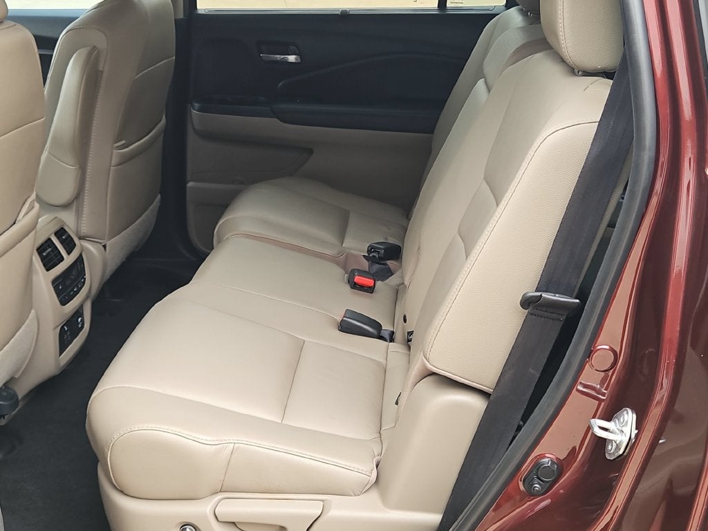 2022 Honda Pilot Touring 8 Passenger