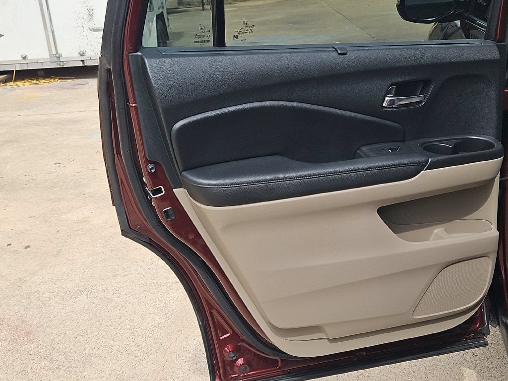 2022 Honda Pilot Touring 8 Passenger