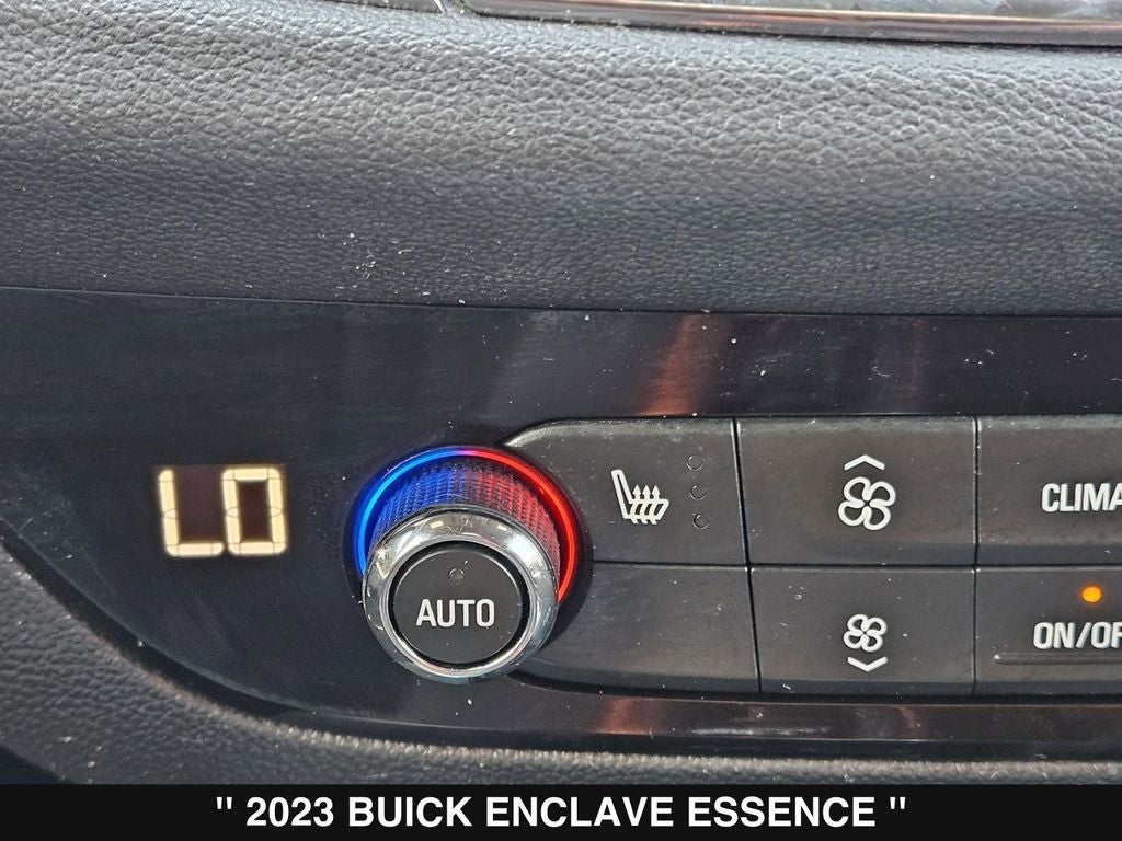 2023 Buick Enclave Essence