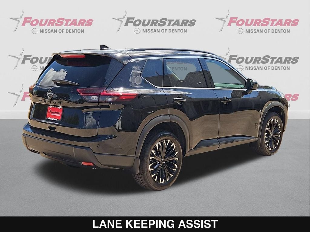 2026 Nissan Rogue Dark Armor